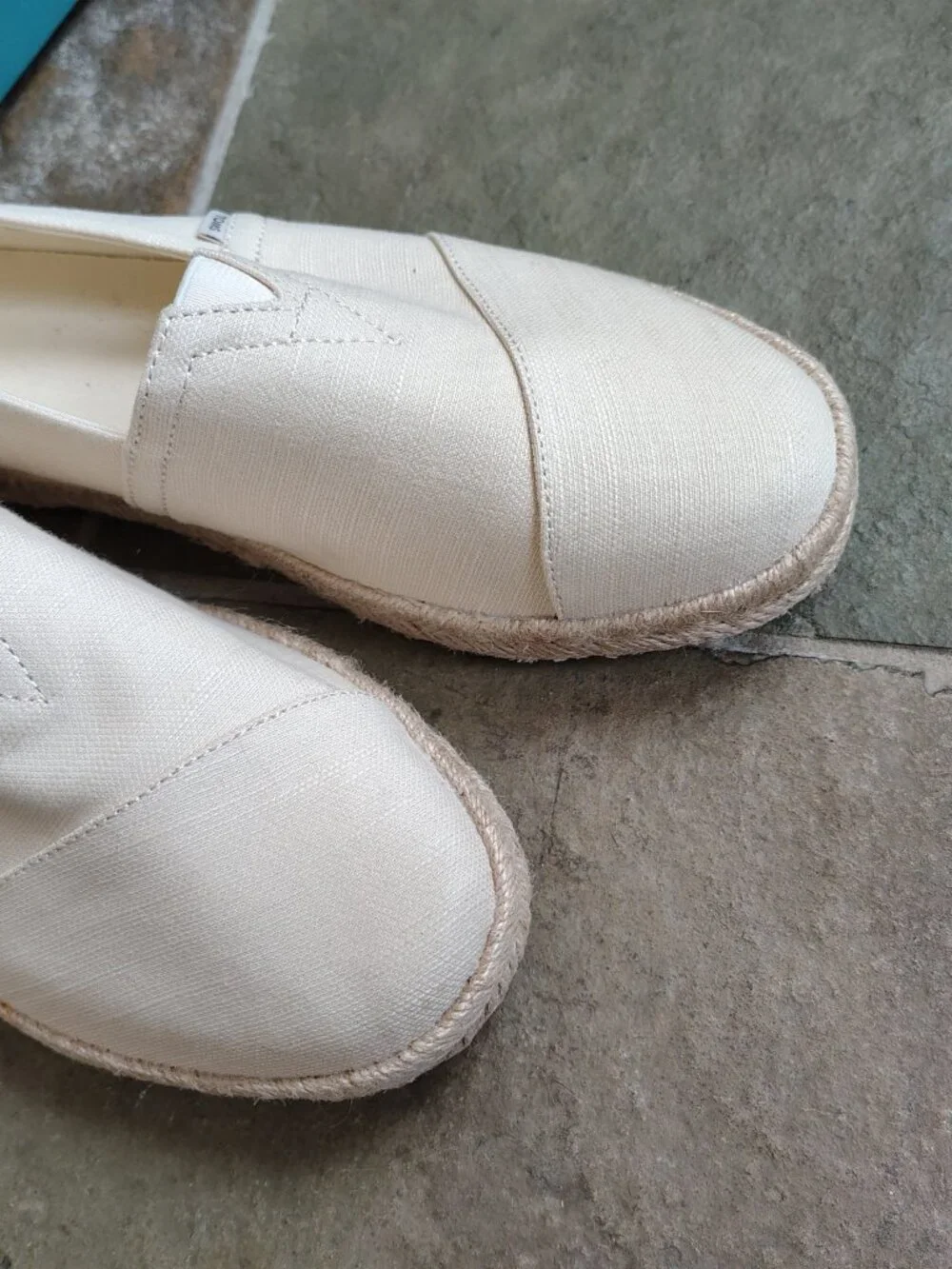 New Toms Espadrille Slip on Flats